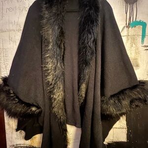 Elegant Black Fur-Trimmed Women's Sweater